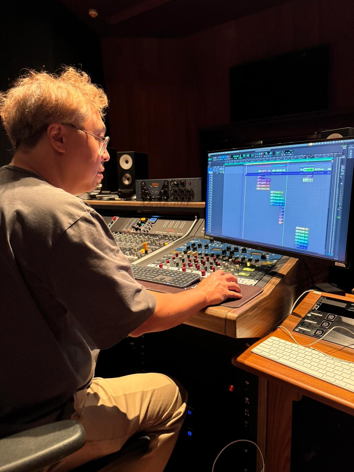 Ryui working in a recording studio